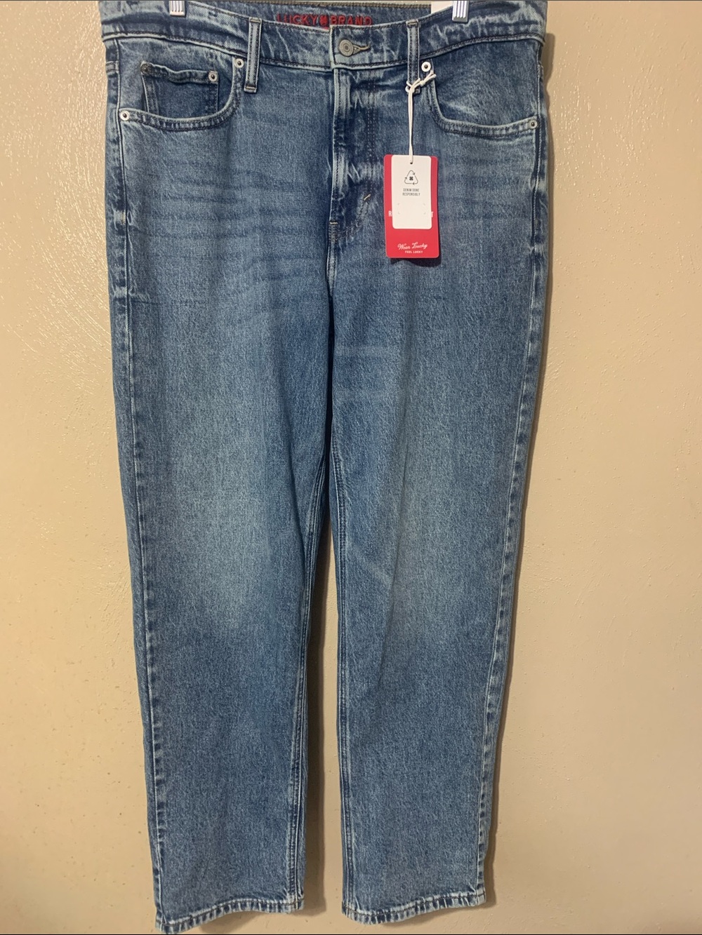 Lucky Brand size 12/31 Boy Mid Rise Wash Relaxed Straight-Leg Jeans NWT